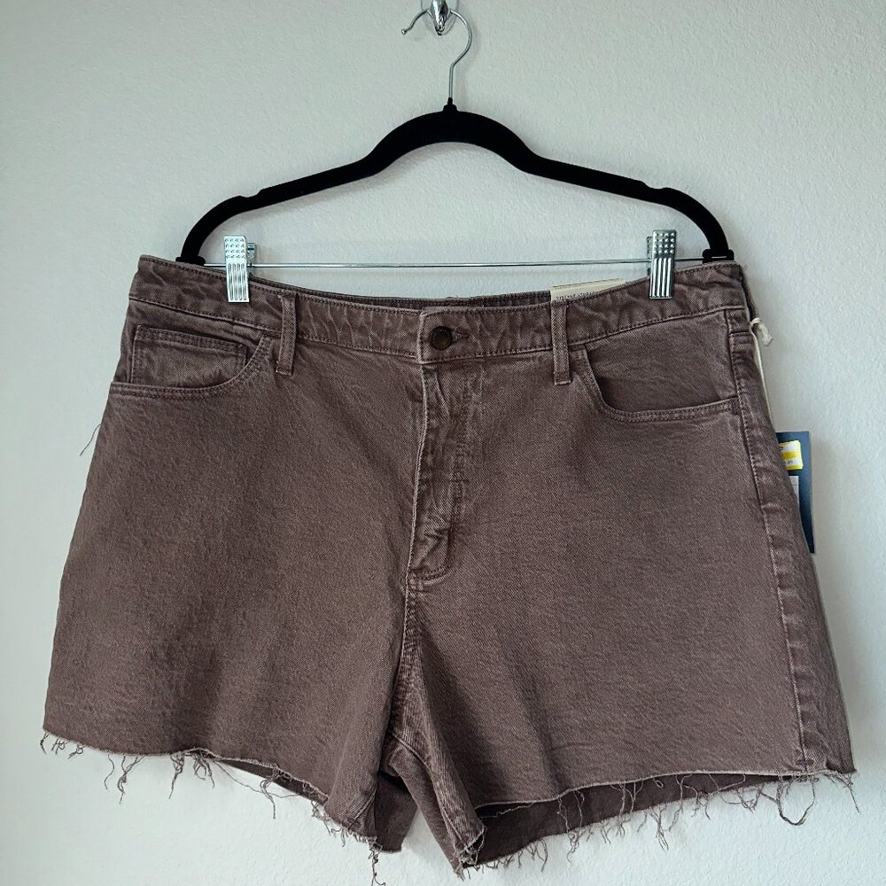 Universal Thread High Rise Vintage Stretch Midi Jean Shorts (NWT)